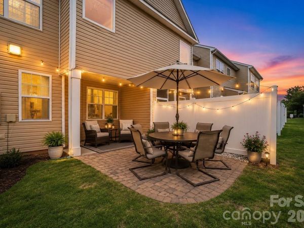 2748 Sawbridge Lane , Gastonia, NC 28056