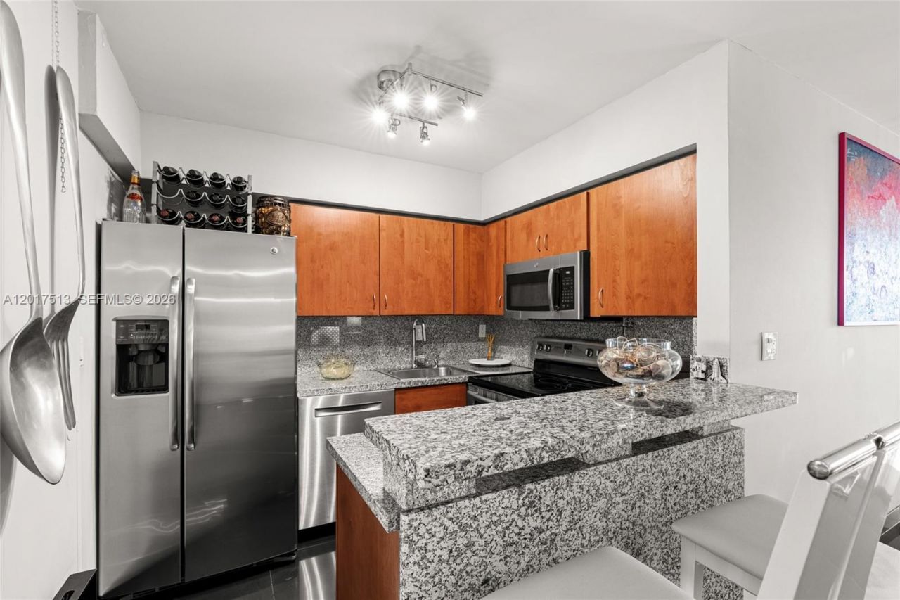 770 NE 69th St , Unit 6G, Miami, FL 33138 Photo