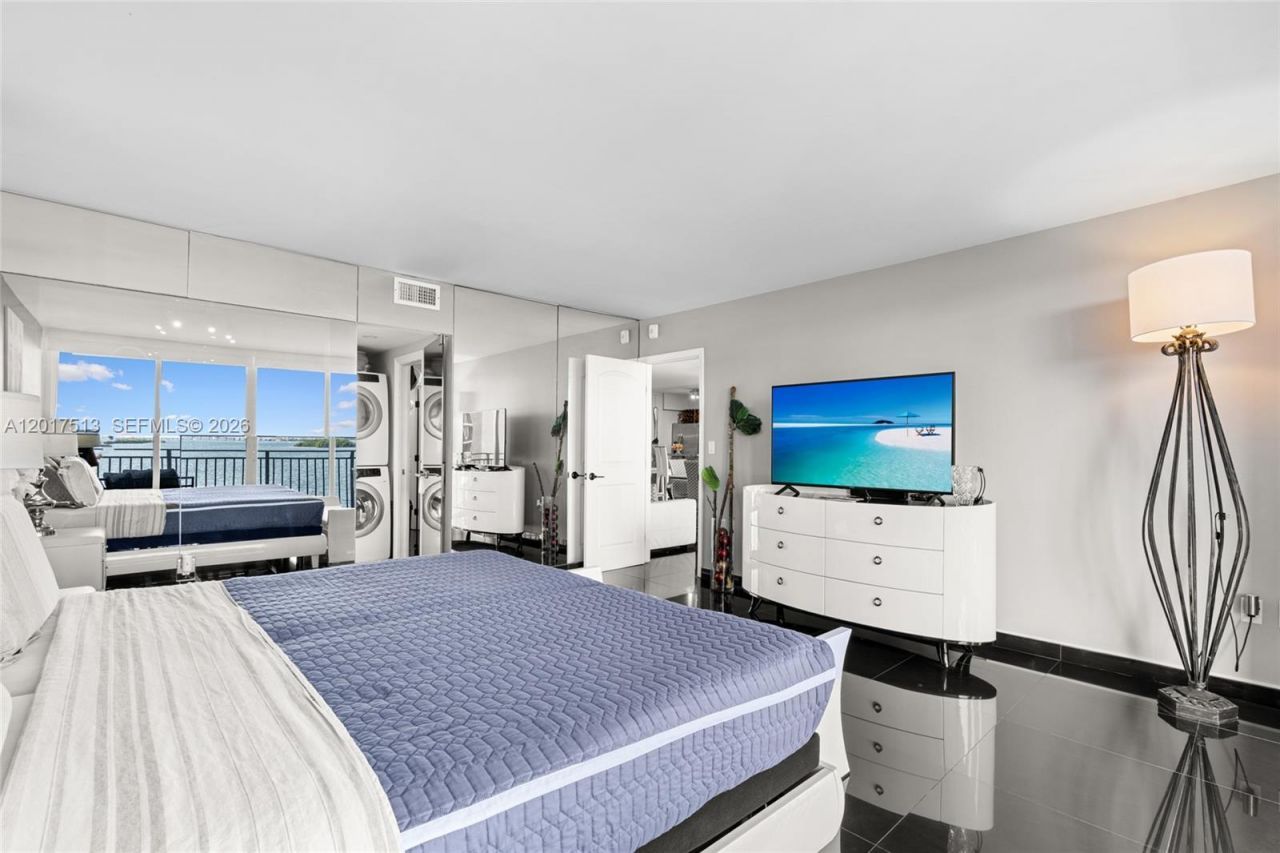770 NE 69th St , Unit 6G, Miami, FL 33138 Photo