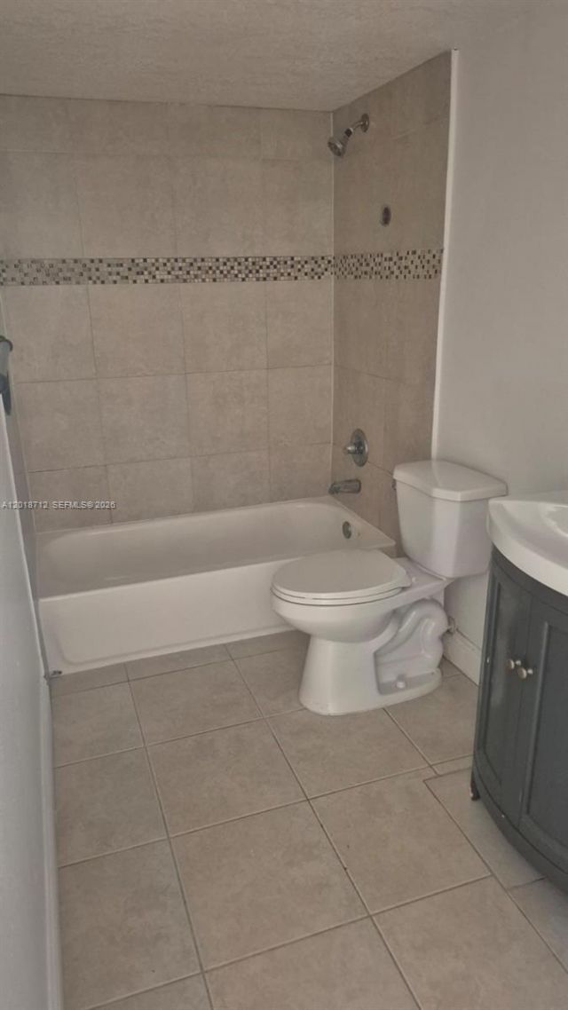 15581 SW 104th Ter , Unit 221, Miami, FL 33196 Photo