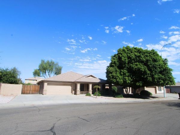 940 S Lafayette Drive, Chandler, AZ 85225