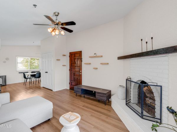 3031 N CIVIC CENTER Plaza, Unit 307, Scottsdale, AZ 85251