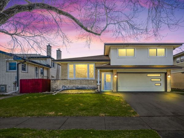 8709 W Madison Drive , Niles, IL 60714