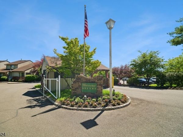250 Ridgedale Ave D3, Florham Park, NJ 07932
