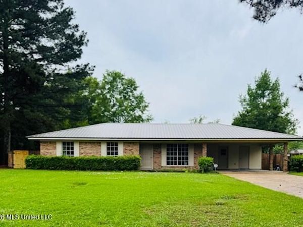 738 Black Oak Circle, Pearl, MS 39208