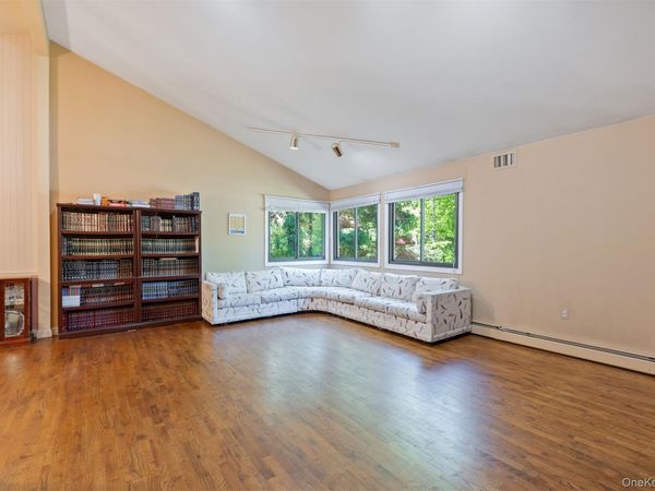 13 Jade Court , Pomona, NY 10970