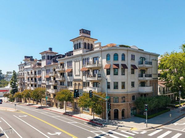 155 Cordova Street, Unit 205, Pasadena, CA 91105