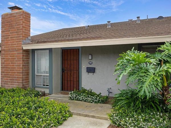 455 Los Arbolitos, Oceanside, CA 92058