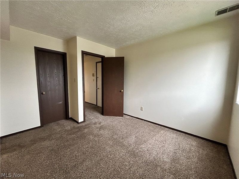 623 Lovers Lane, Unit B-5, Steubenville, OH 43953 Photo 4
