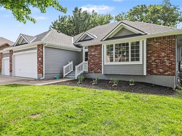 414 Eagle Glen Drive, Raymore, MO 64083