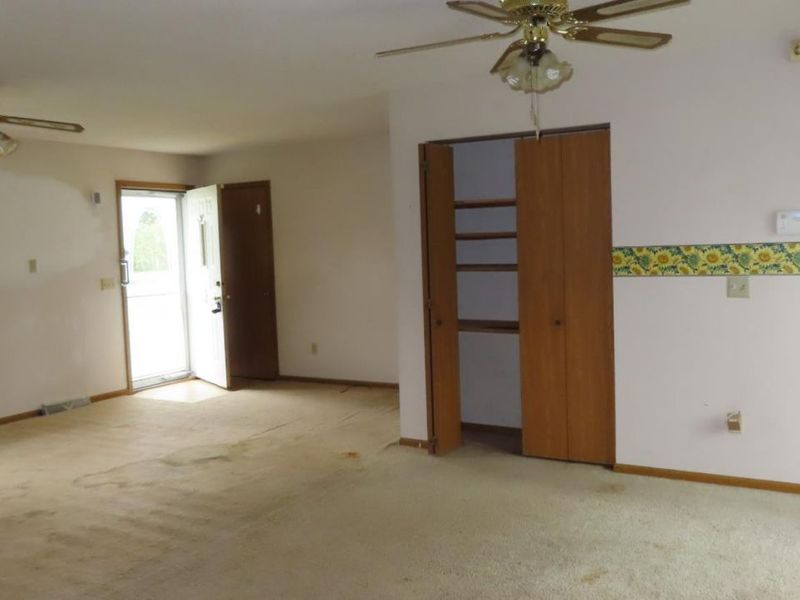 217 S River Bend Road, Port Clinton, OH 43452 Photo 5