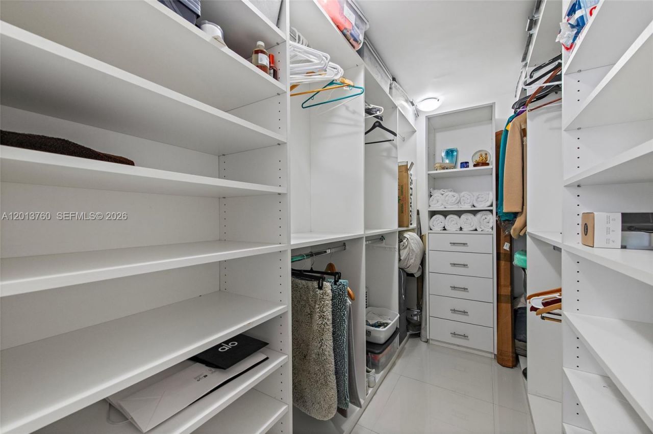 6039 Collins Ave , Unit PH7, Miami Beach, FL 33140 Photo