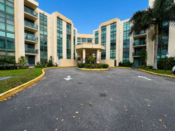 2075 SW 122nd Ave , Unit 207, Miami, FL 33175