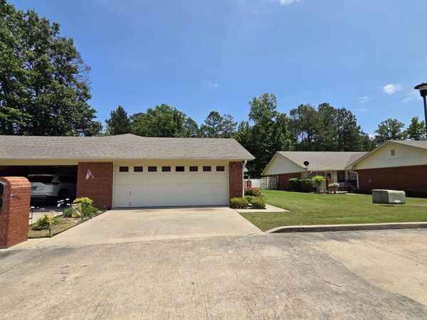 31 Summerset Place , Pine Bluff, AR 71603