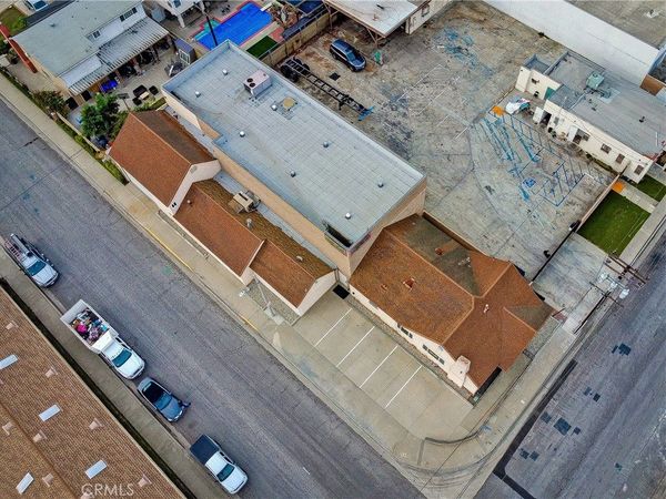 17303 Roseton, Artesia, CA 90701