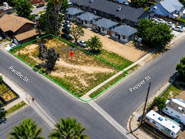 1800 Pacific Street, Bakersfield, CA 93305