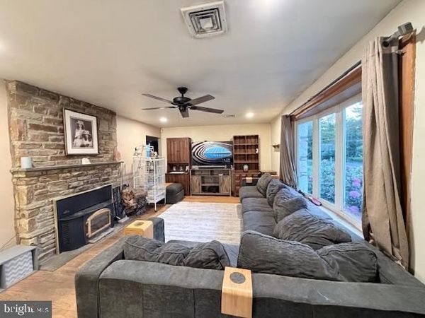 844 BROWNSVILLE ROAD, LANGHORNE, PA 19047
