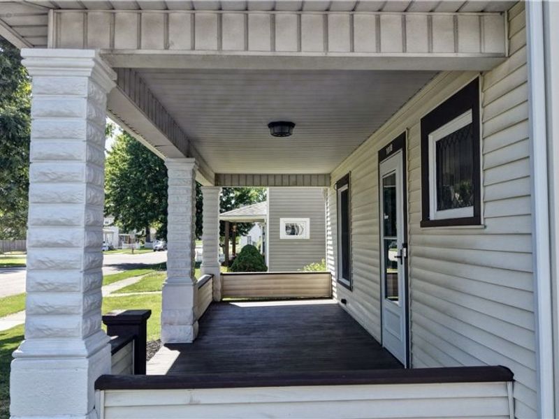 1018 Prospect Avenue NW, New Philadelphia, OH 44663 Photo 3