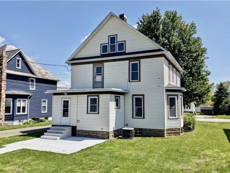 1018 Prospect Avenue NW, New Philadelphia, OH 44663 Photo 5