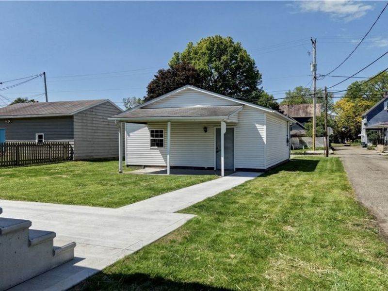 1018 Prospect Avenue NW, New Philadelphia, OH 44663 Photo 6