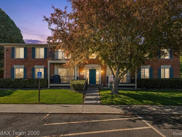 12049 Ina Drive, Sterling Heights, MI 48312