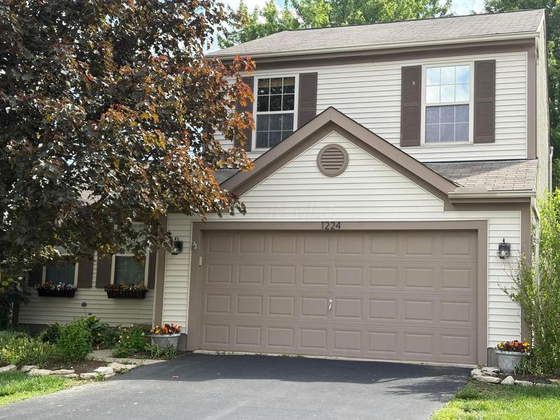 1224 Four Star Drive W, Galloway, OH 43119 Photo 2