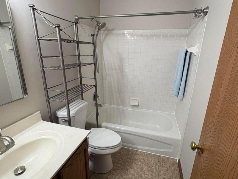 1224 Four Star Drive W, Galloway, OH 43119 Photo 22