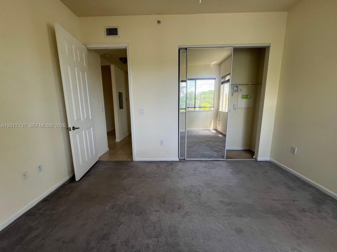 3500 Oaks Clubhouse Dr , Unit 211, Pompano Beach, FL 33069 Photo