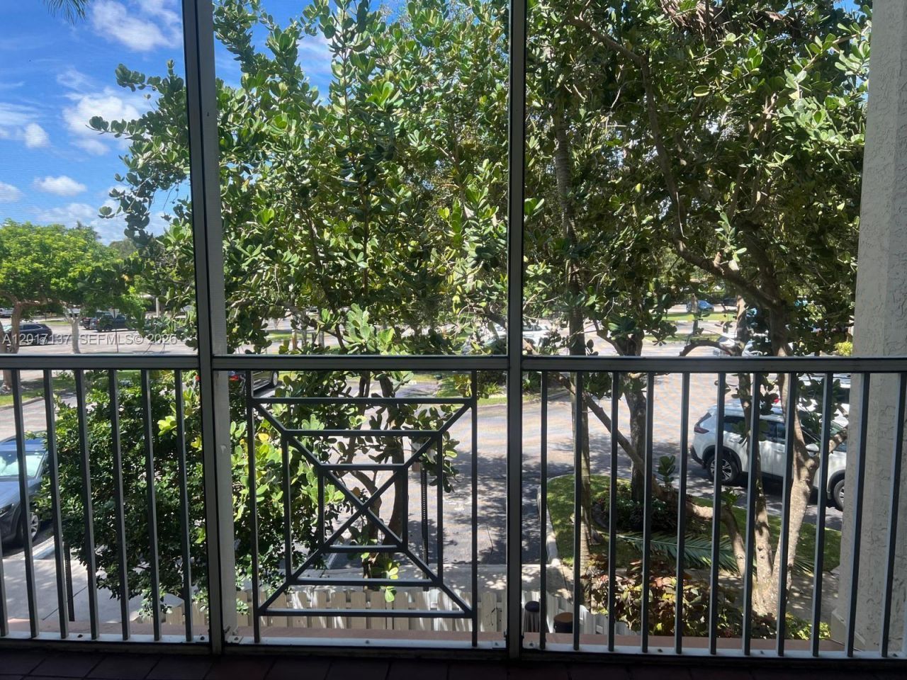 3500 Oaks Clubhouse Dr , Unit 211, Pompano Beach, FL 33069 Photo