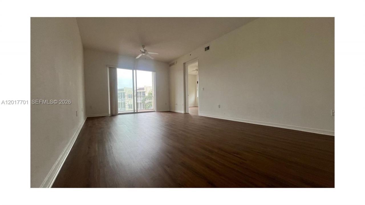 3600 Oaks Clubhouse Dr , Unit 511, Pompano Beach, FL 33069 Photo