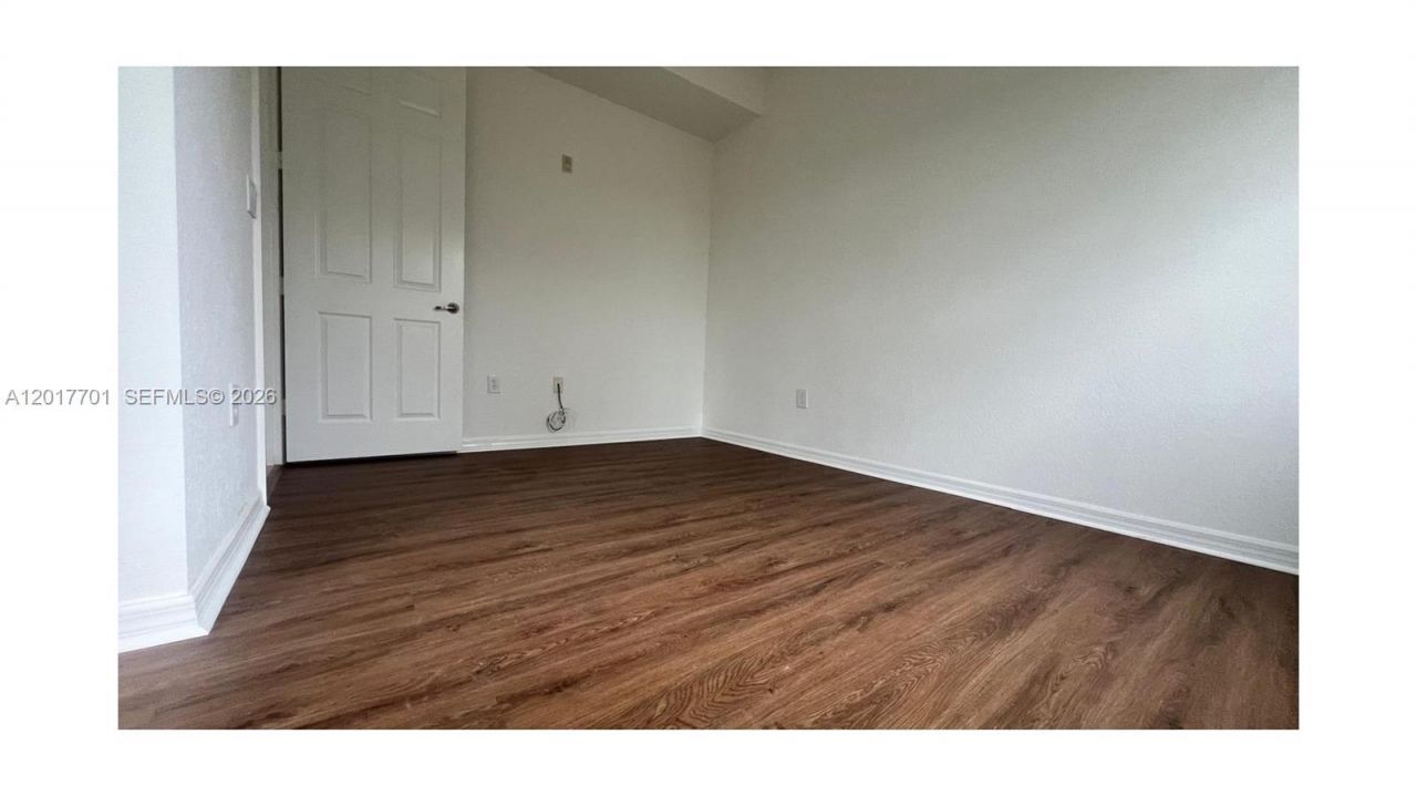 3600 Oaks Clubhouse Dr , Unit 511, Pompano Beach, FL 33069 Photo