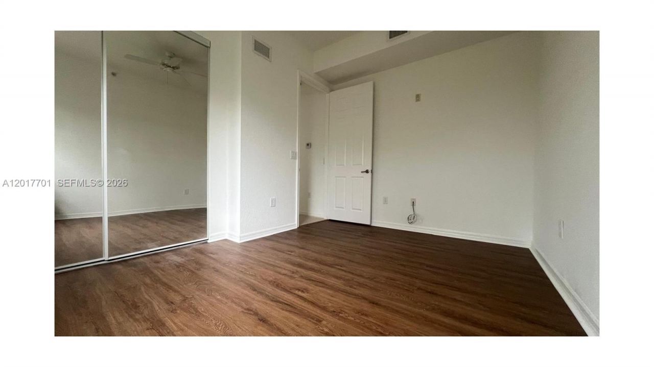 3600 Oaks Clubhouse Dr , Unit 511, Pompano Beach, FL 33069 Photo