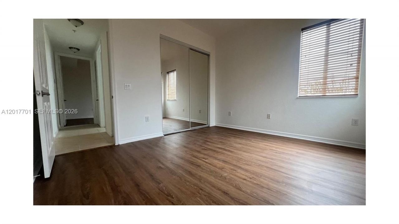 3600 Oaks Clubhouse Dr , Unit 511, Pompano Beach, FL 33069 Photo