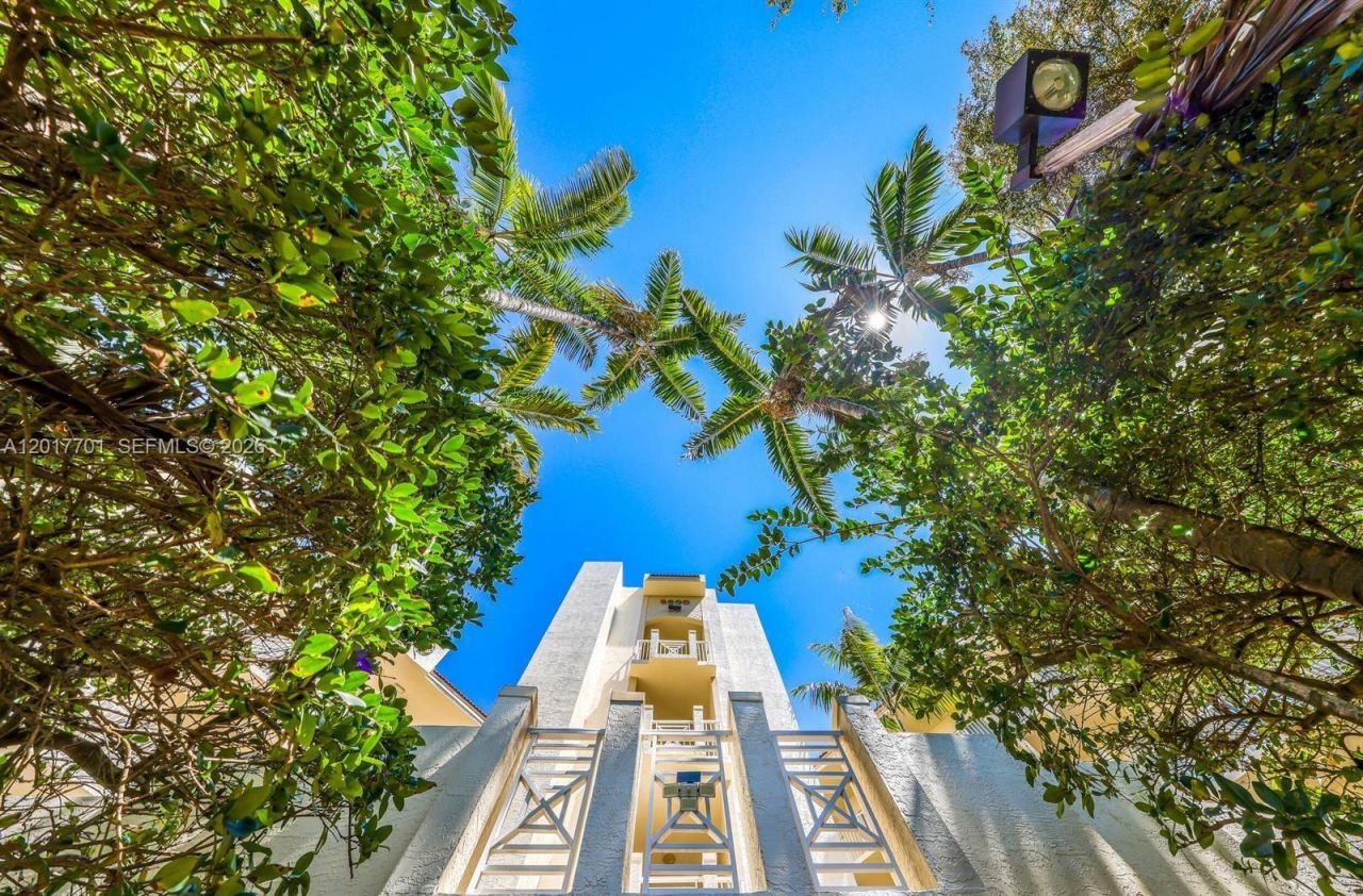 3600 Oaks Clubhouse Dr , Unit 511, Pompano Beach, FL 33069 Photo