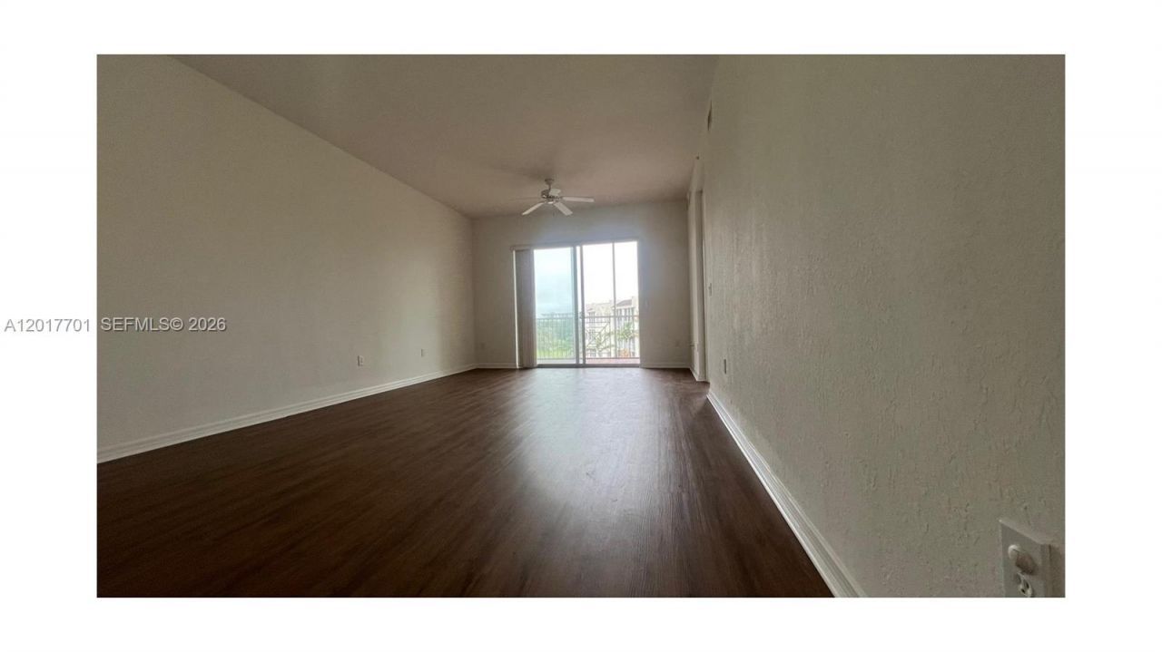 3600 Oaks Clubhouse Dr , Unit 511, Pompano Beach, FL 33069 Photo