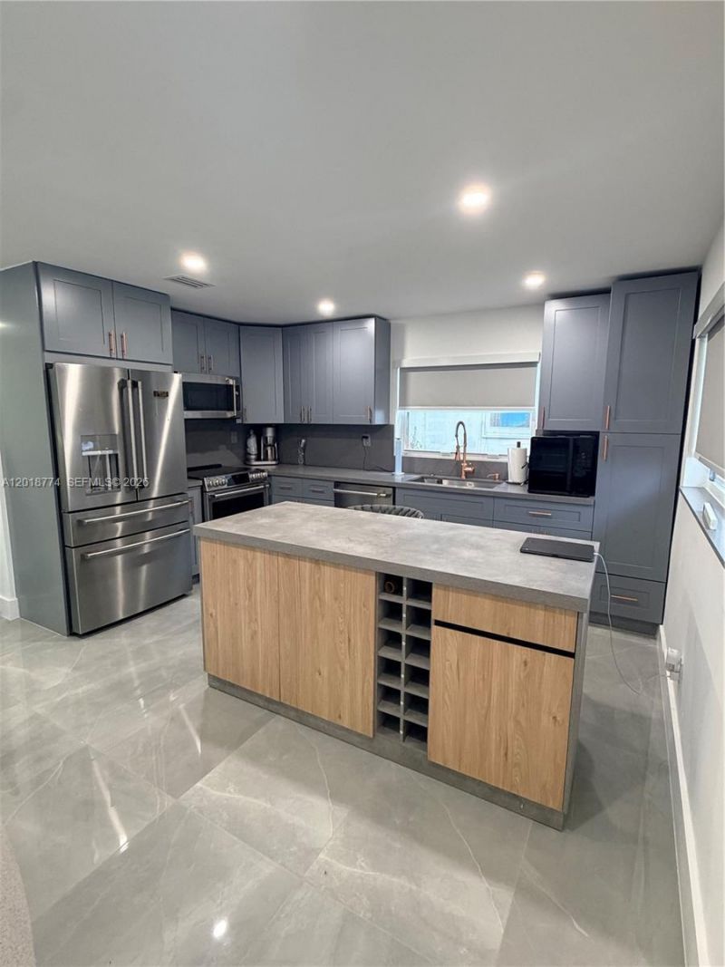2960 NW 1st Dr , Pompano Beach, FL 33064 Photo