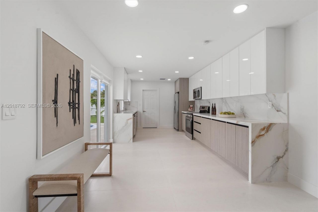 4211 NE 27th Ave , Lighthouse Point, FL 33064 Photo