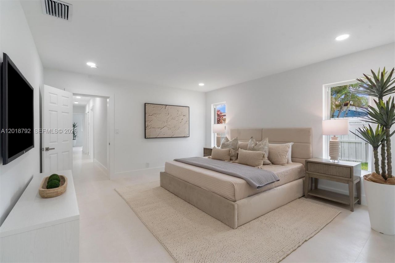 4211 NE 27th Ave , Lighthouse Point, FL 33064 Photo