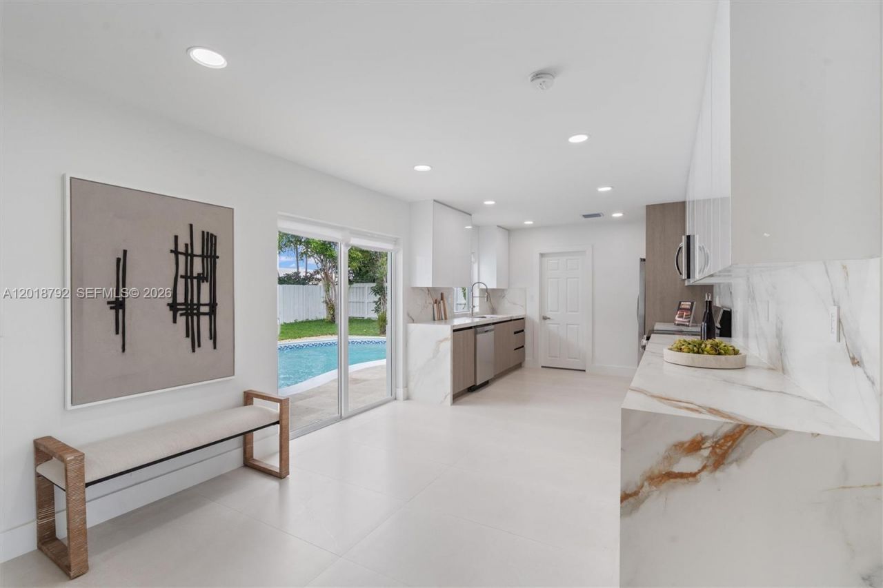 4211 NE 27th Ave , Lighthouse Point, FL 33064 Photo