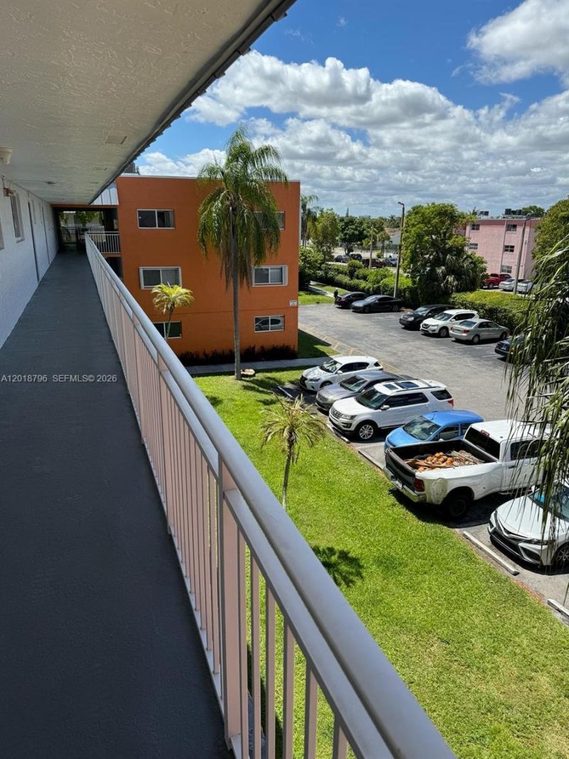 11307 SW 200th St , Unit 310-B, Miami, FL 33157 Photo