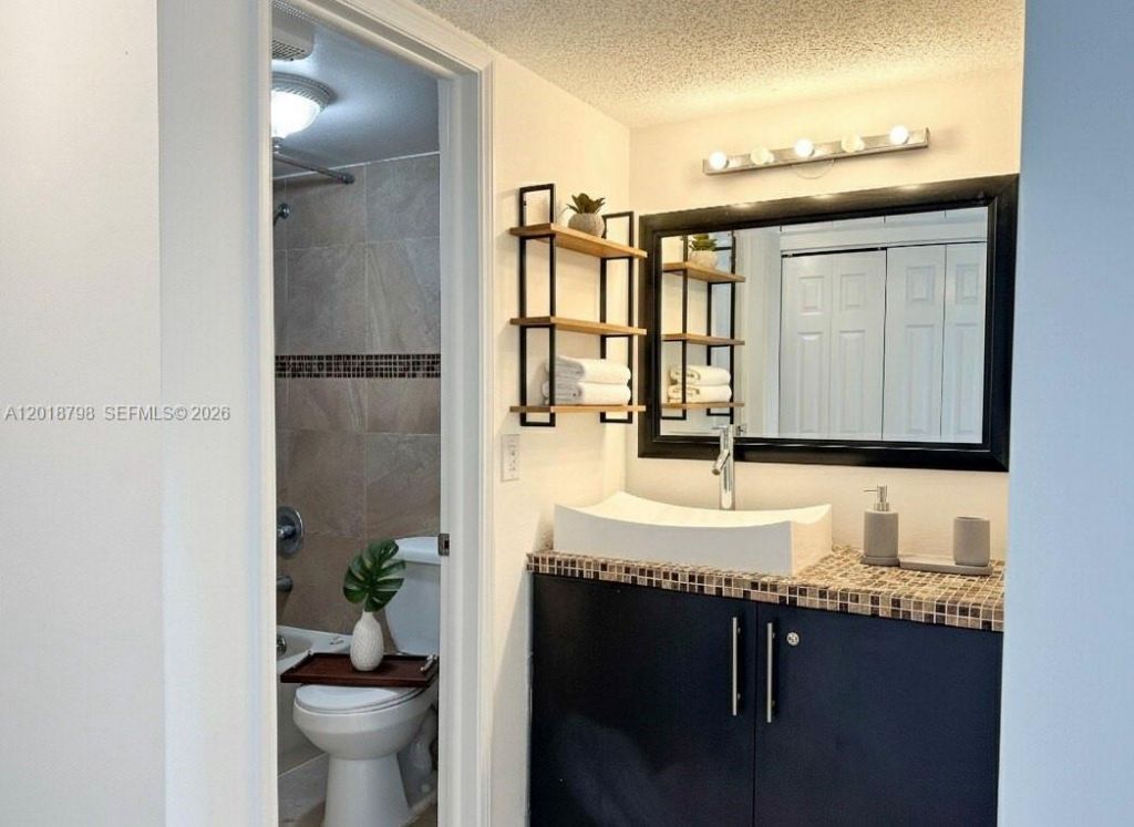 Please Call For Address, Unit 203, Davie, FL 33324 Photo