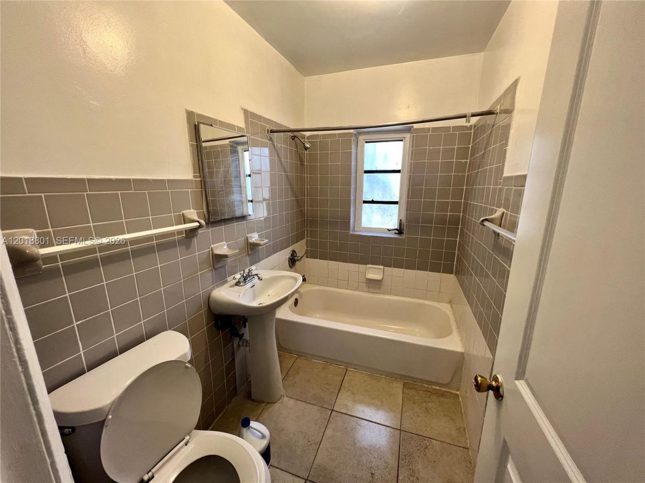 1801 NW 88th St, Miami, FL 33147 Photo