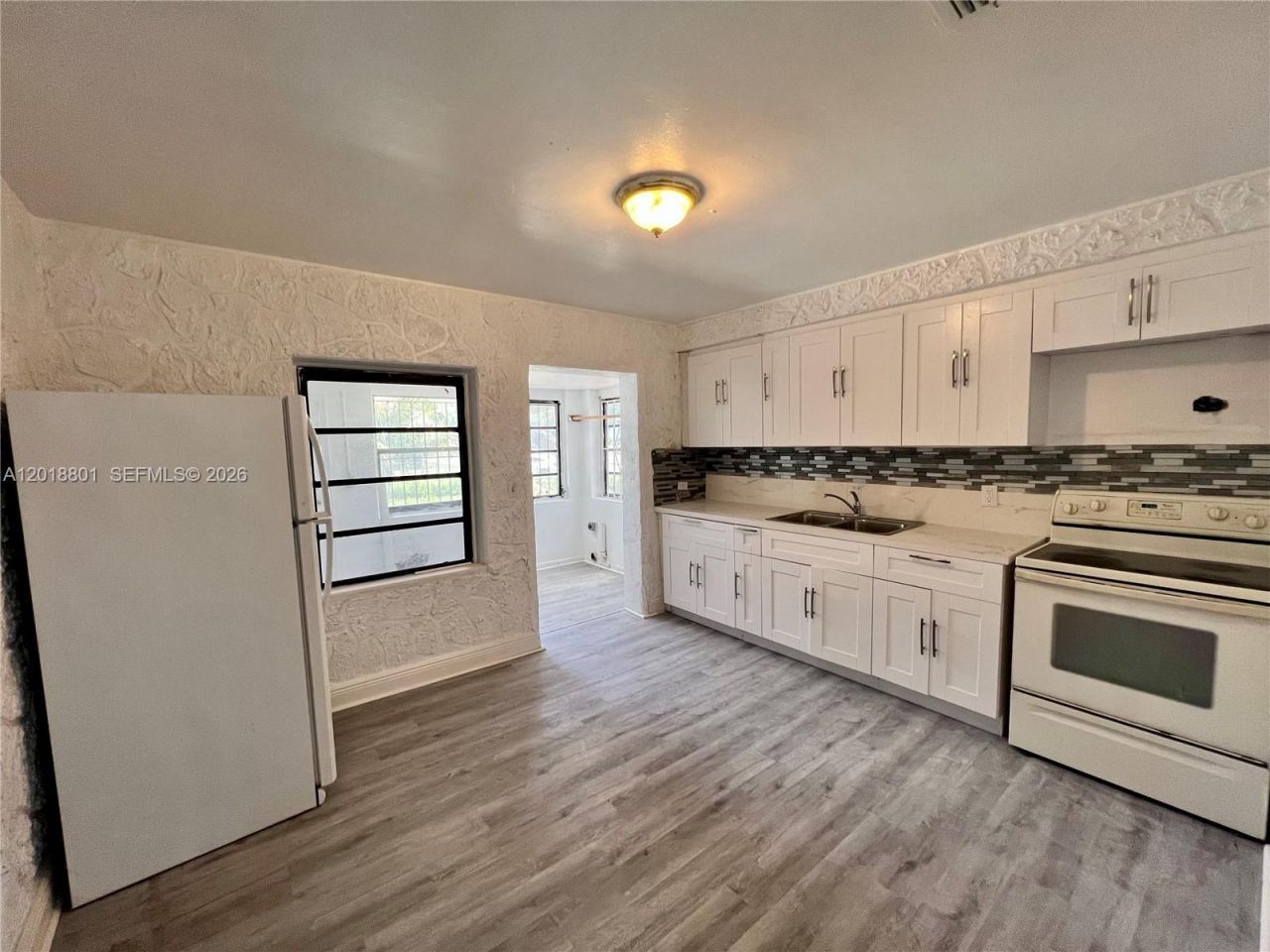 1801 NW 88th St, Miami, FL 33147 Photo