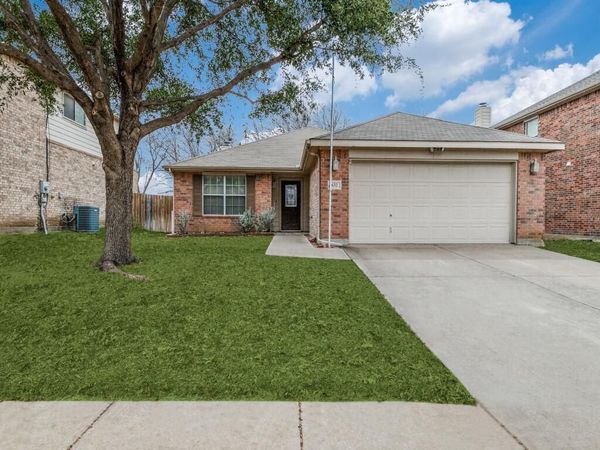 632 Condor Trail, Saginaw, TX 76131