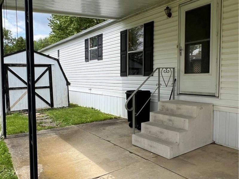 28 Thomas Boulevard NW, Massillon, OH 44647 Photo 2