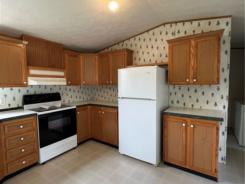 28 Thomas Boulevard NW, Massillon, OH 44647 Photo 8