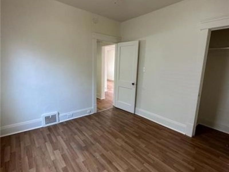 11117 Melba Avenue, Cleveland, OH 44104 Photo 8