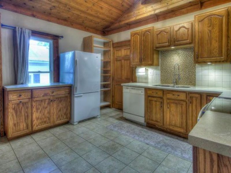 518 E Hamtramck Street, Mount Vernon, OH 43050 Photo 6