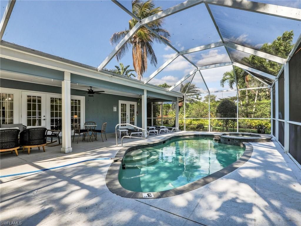 2554 Outrigger Ln, Naples, FL 34104 Photo