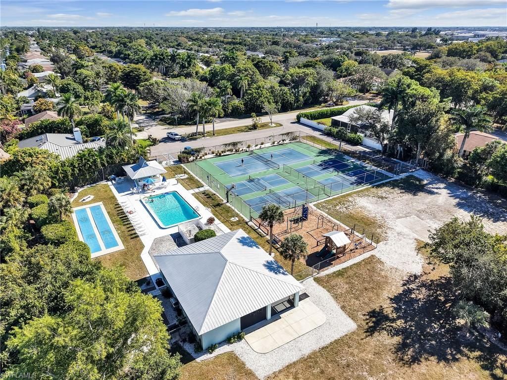 2554 Outrigger Ln, Naples, FL 34104 Photo